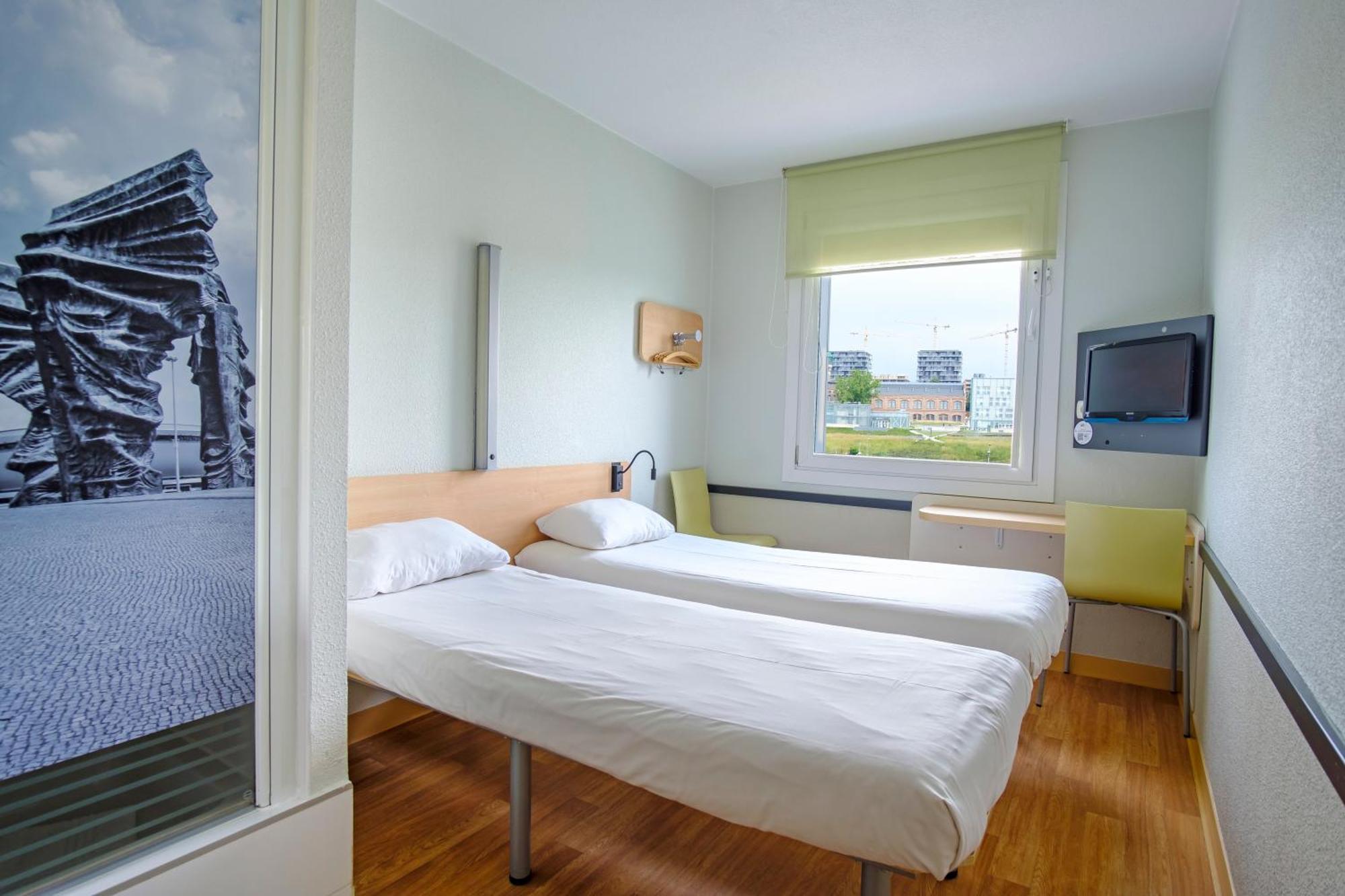 Ibis Budget Katowice Centrum Exterior foto